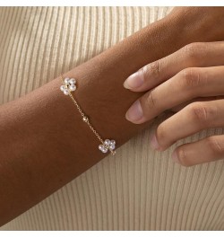 Pearl Bracelet, 14K Gold Plated Pearl Bracelets for Women Daisy Pearl Flower Gold Beaded Station Pearl Bracelets 22-Pearl Flo...